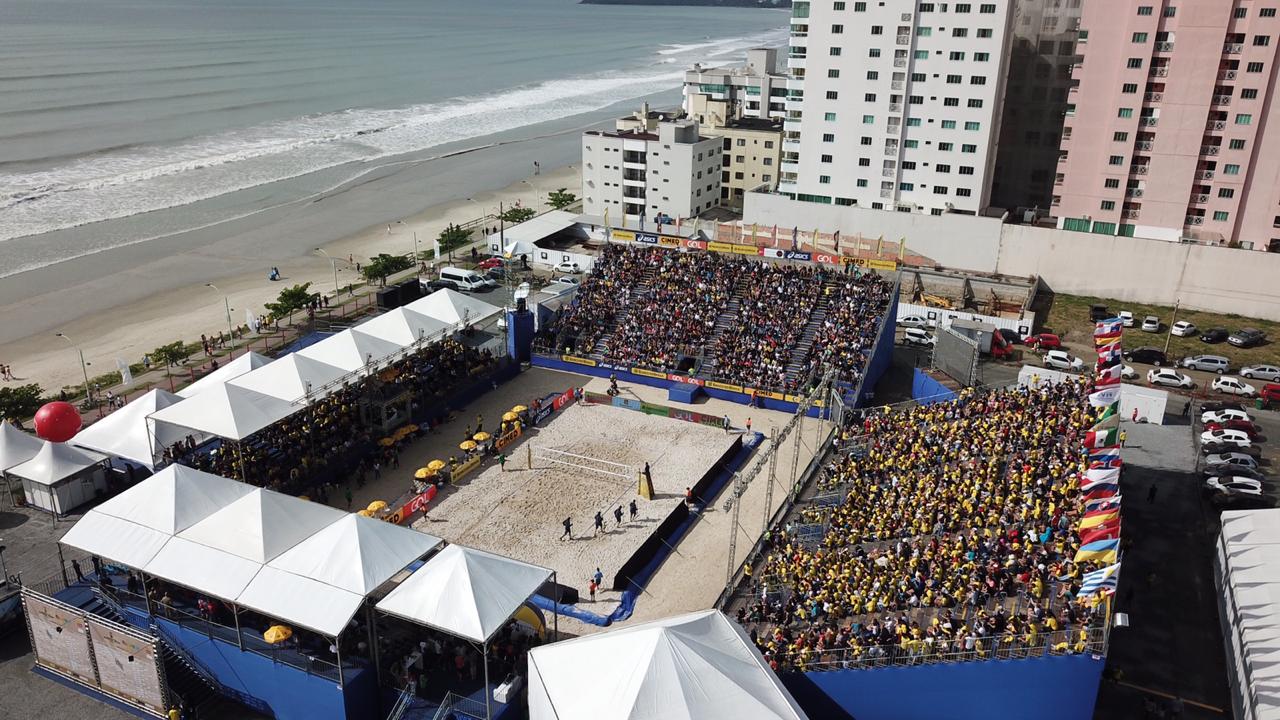 » Circuito Mundial de Vôlei de Praia encerra com arena lotada e anúncio