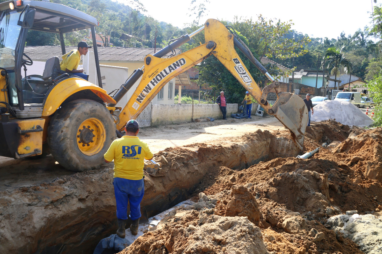 Iniciam As Obras De Drenagem Pluvial Da Rua 706 No Bairro Várzea